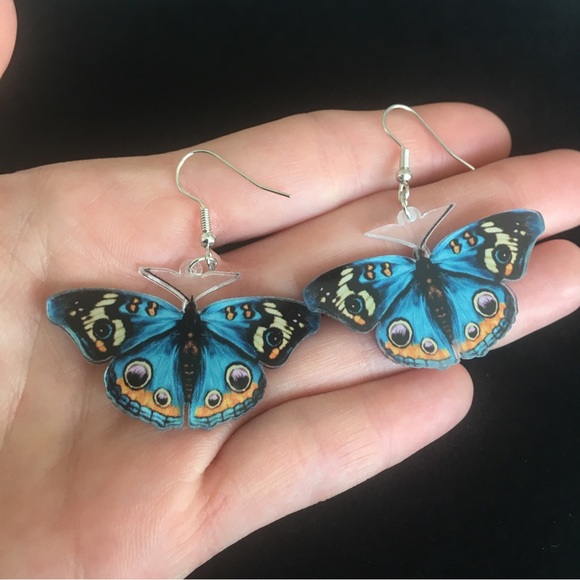 Moth Acrylic Dangle Earrings - Picture 3 of 9